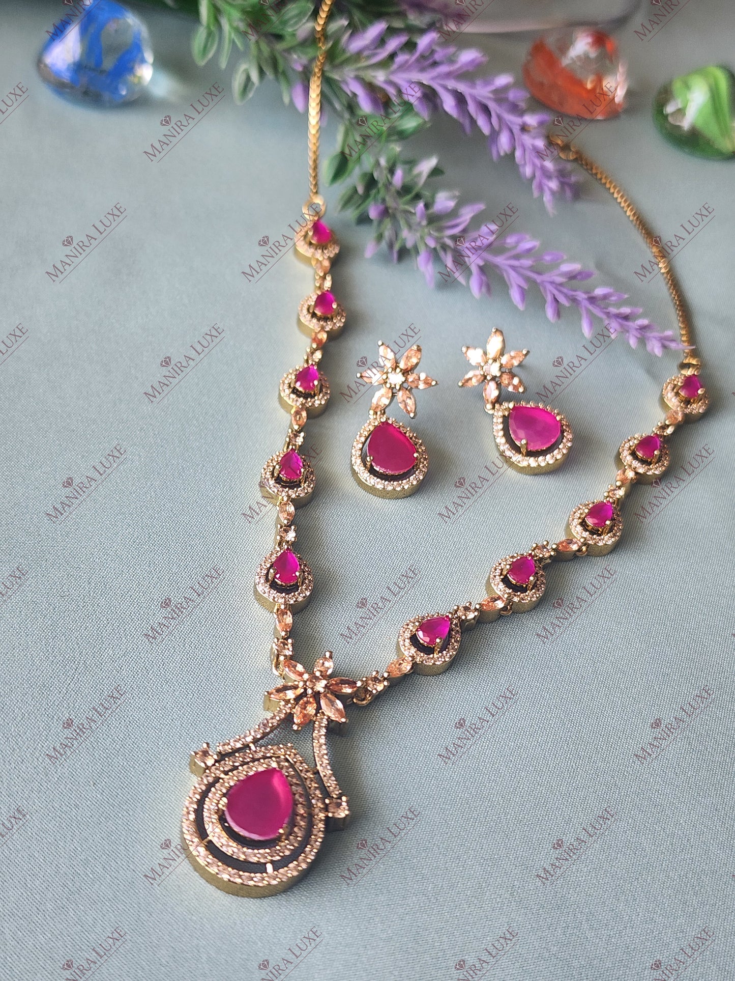 BLUSH RADIANCE GOLD NECKLACE WITH EARRINGS