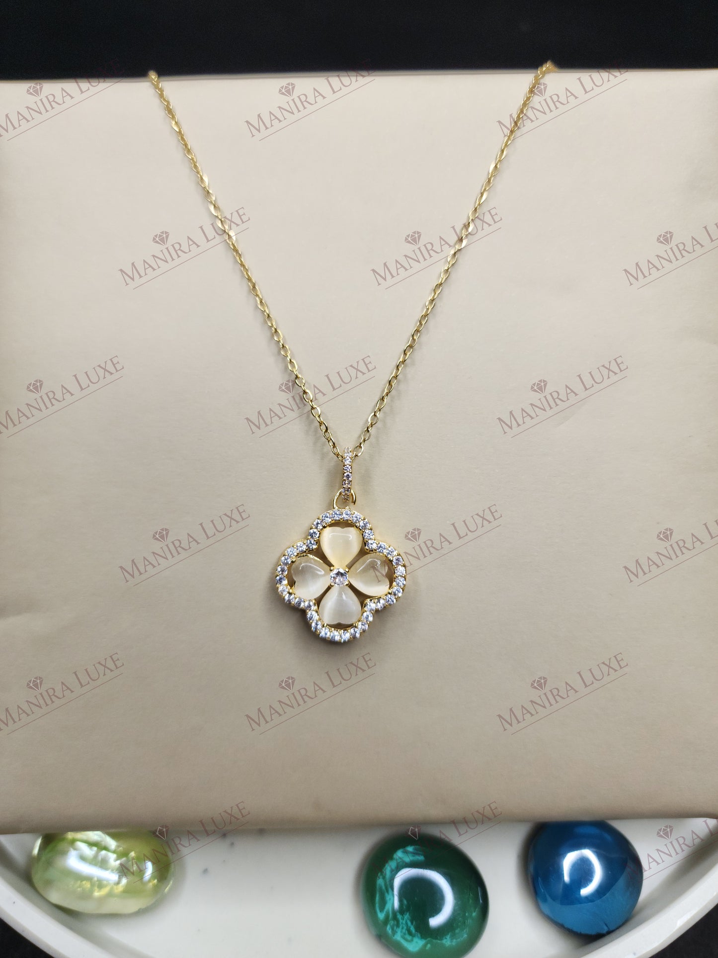 AMULET OF FOUR GRACES GOLD NECKLACE