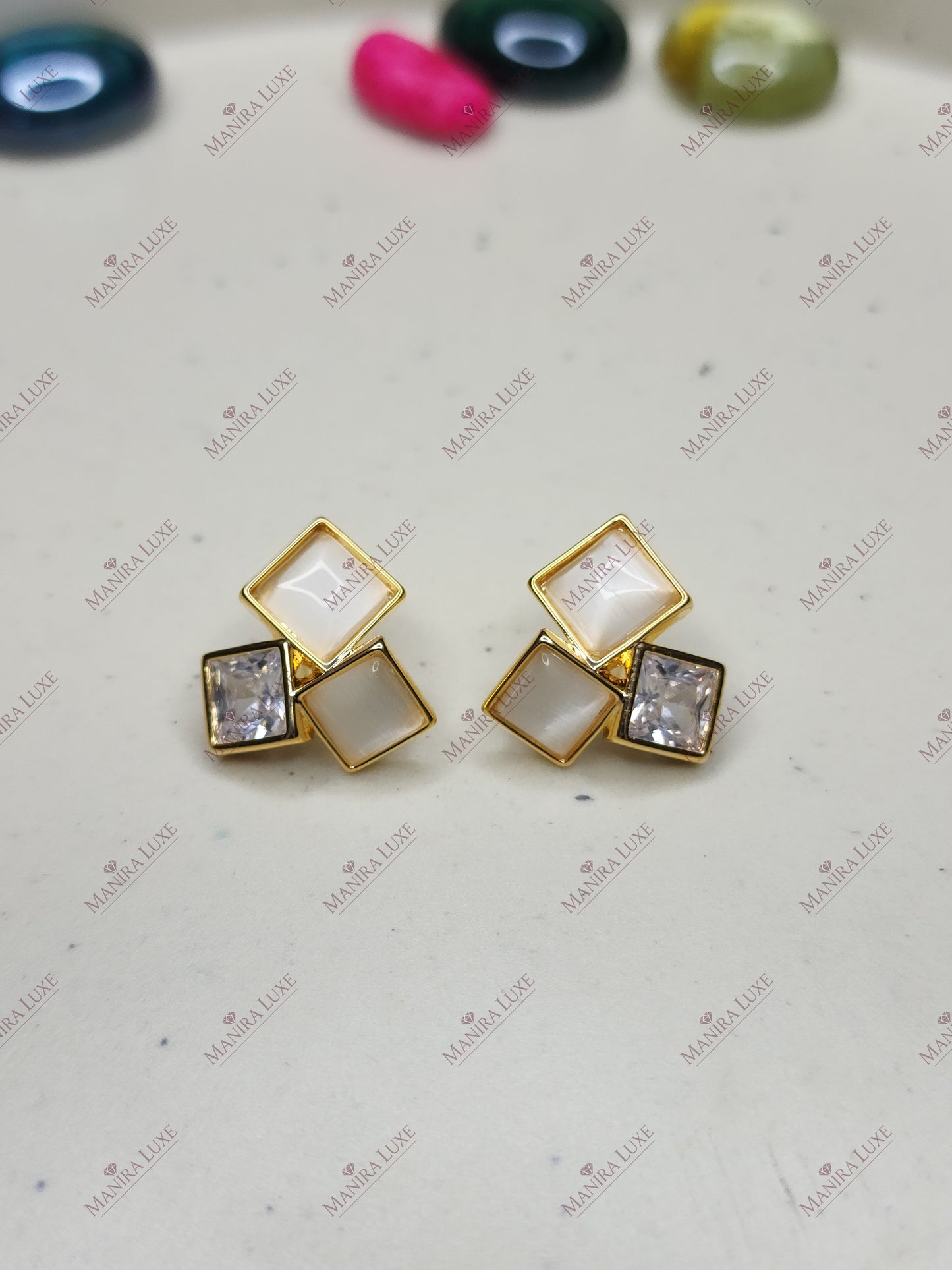 LUNAR ZENITH STUDS GOLD EARRINGS