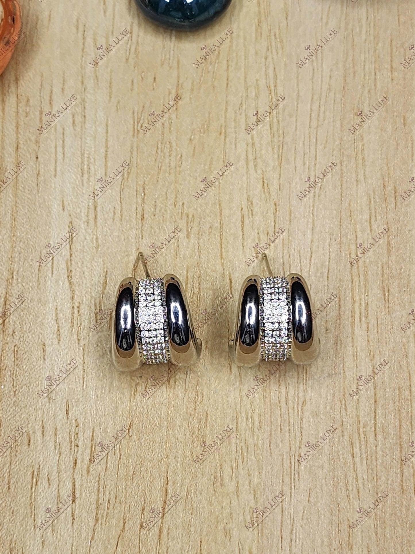 THE TRI-BAND DECO CRESTS EARRINGS