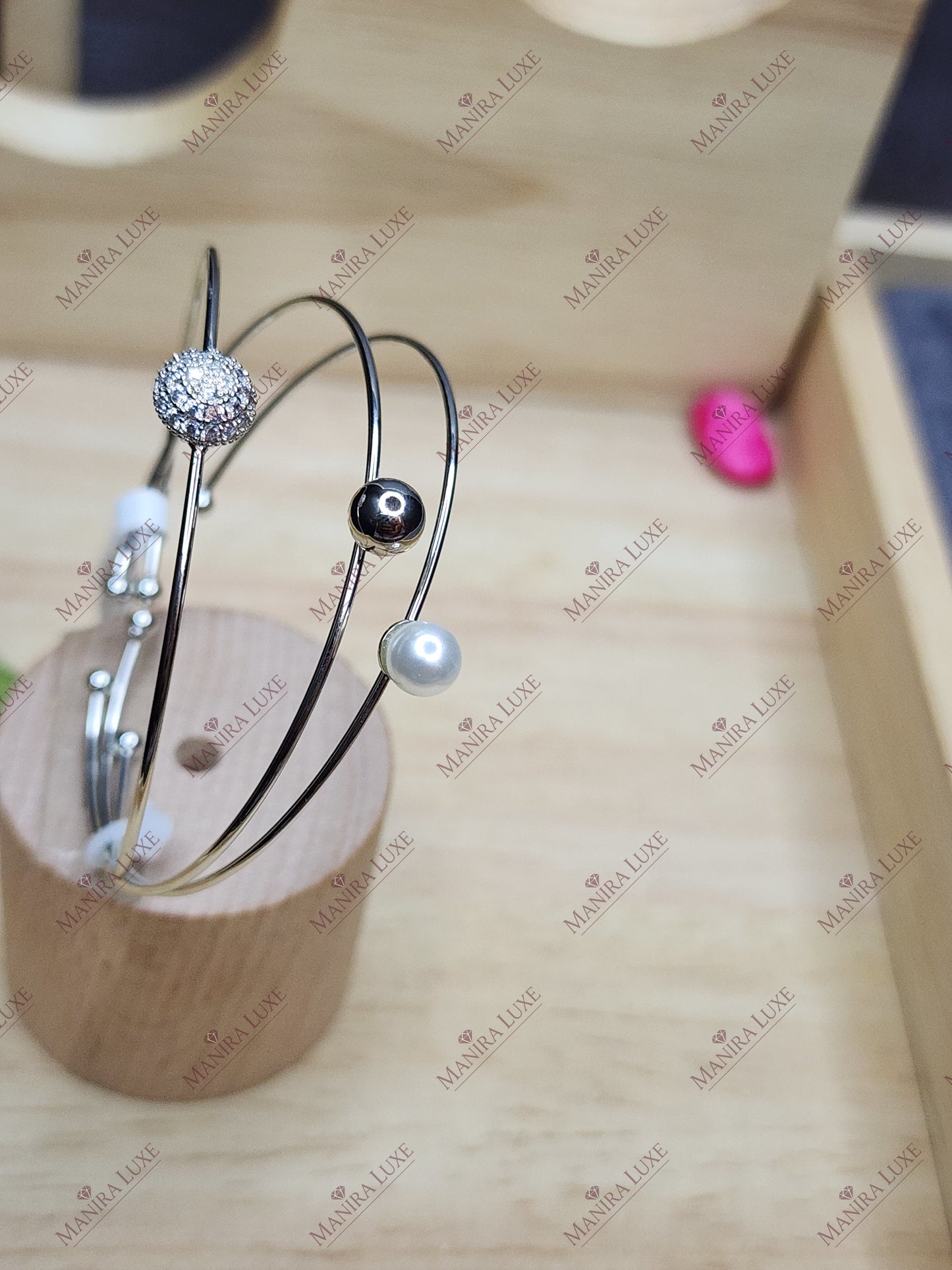 LINEAR HELIX SILVER BRACELET