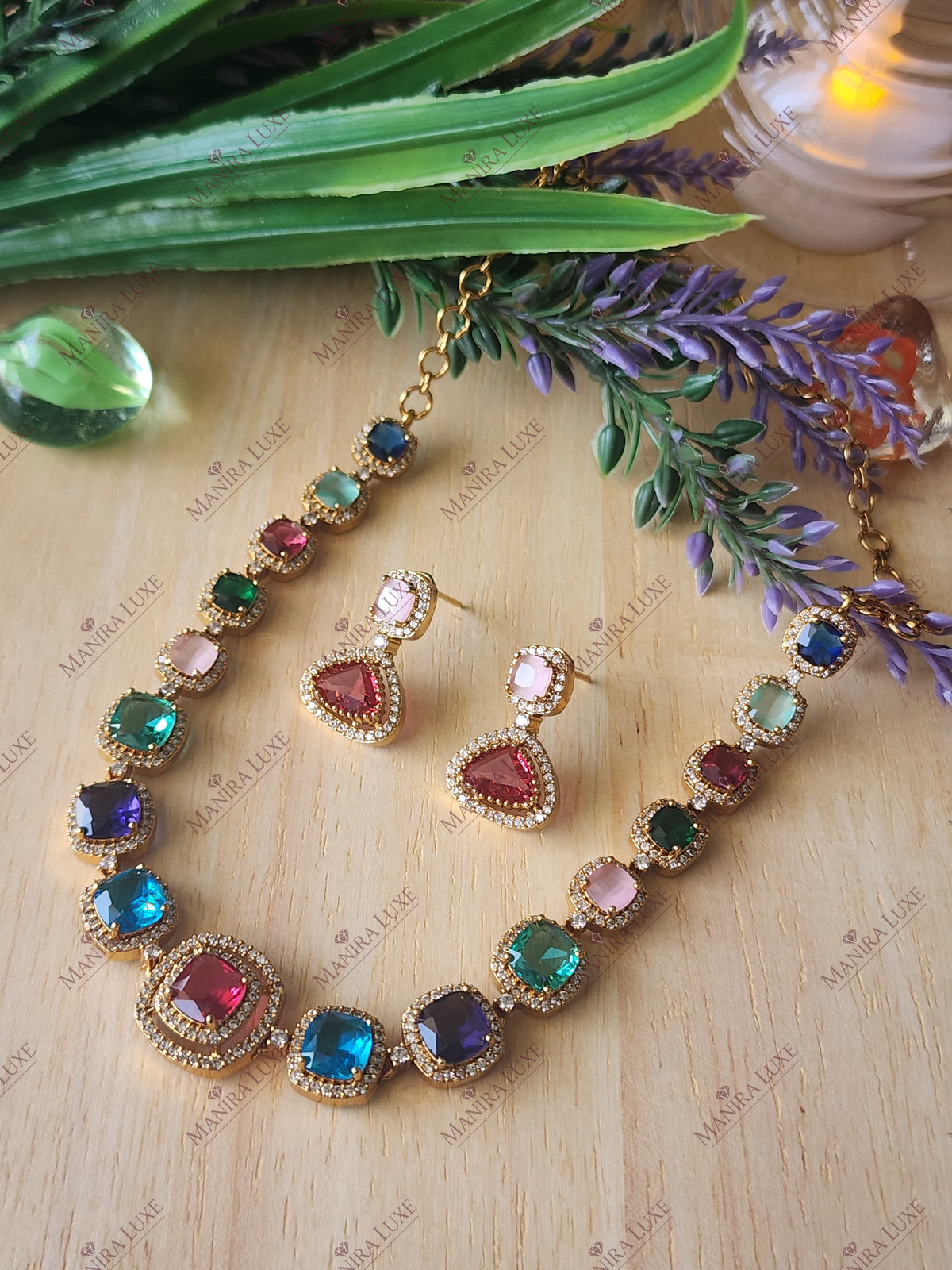 MAYURA SPLENDOR GOLD NECKLACE WITH EARRINGS