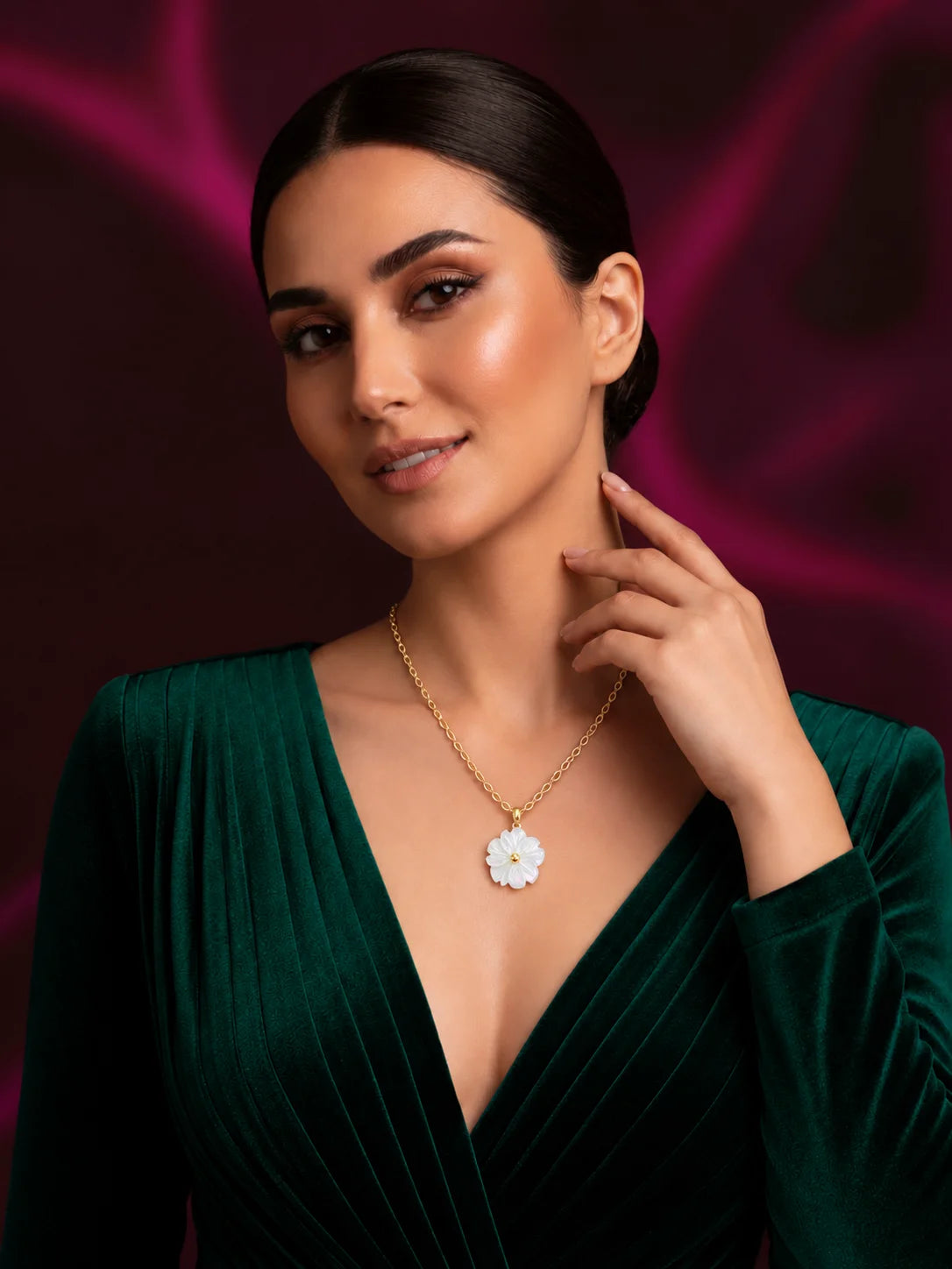 Gold Mother-of-Pearl Flower Necklace