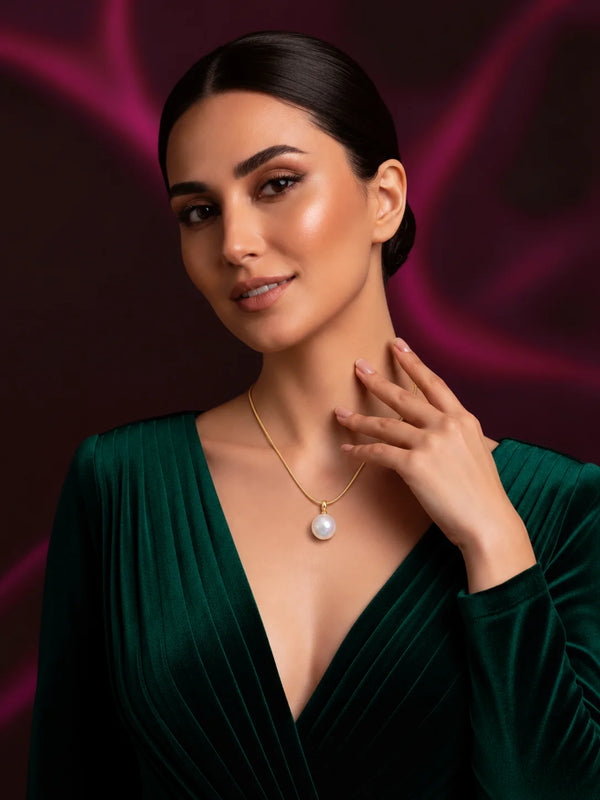 Delicate Gold Chain with Oval Pearl Pendant