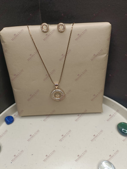 CIRCLE OF SPARKLE ROSE GOLD NECKLACE WITH EARRINGS
