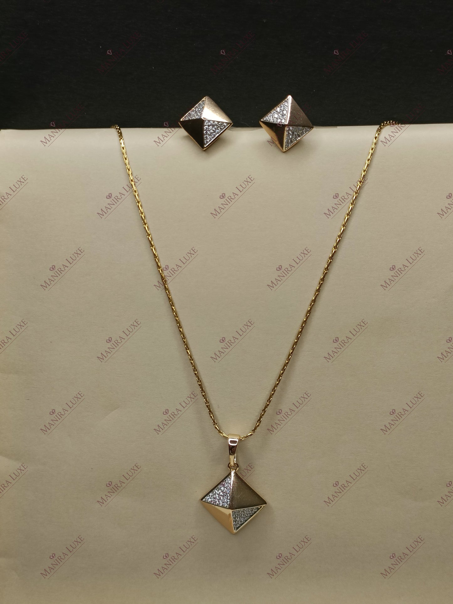 THE PRISM ROSE GOLD NECKLACE WITH EARRINGS
