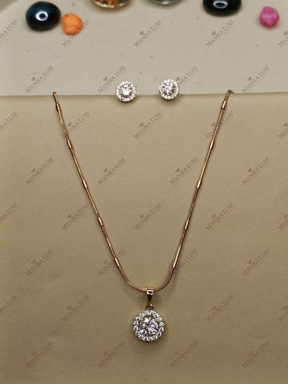 THE CLASSIC CIRCLE ROSE GOLD NECKLACE WITH EARRINGS