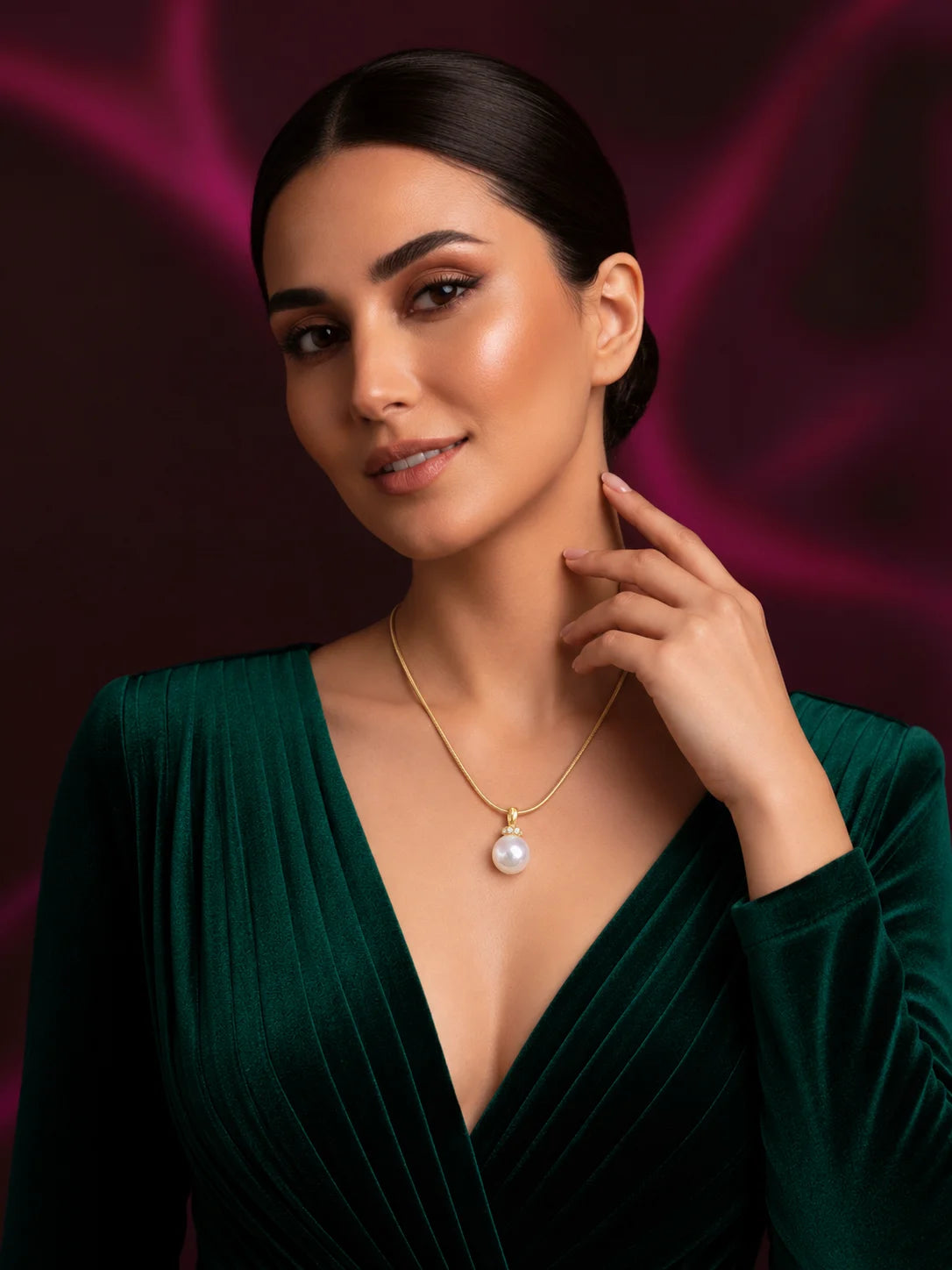 Lustrous Pearl Drop Gold Necklace