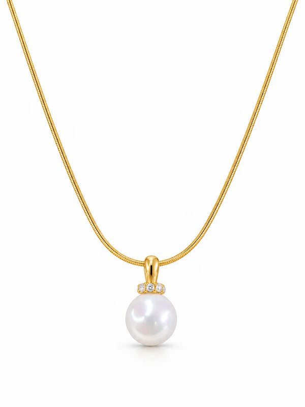 Lustrous Pearl Drop Gold Necklace