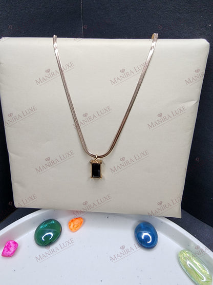 FOREST GLIMMER GOLD NECKLACE