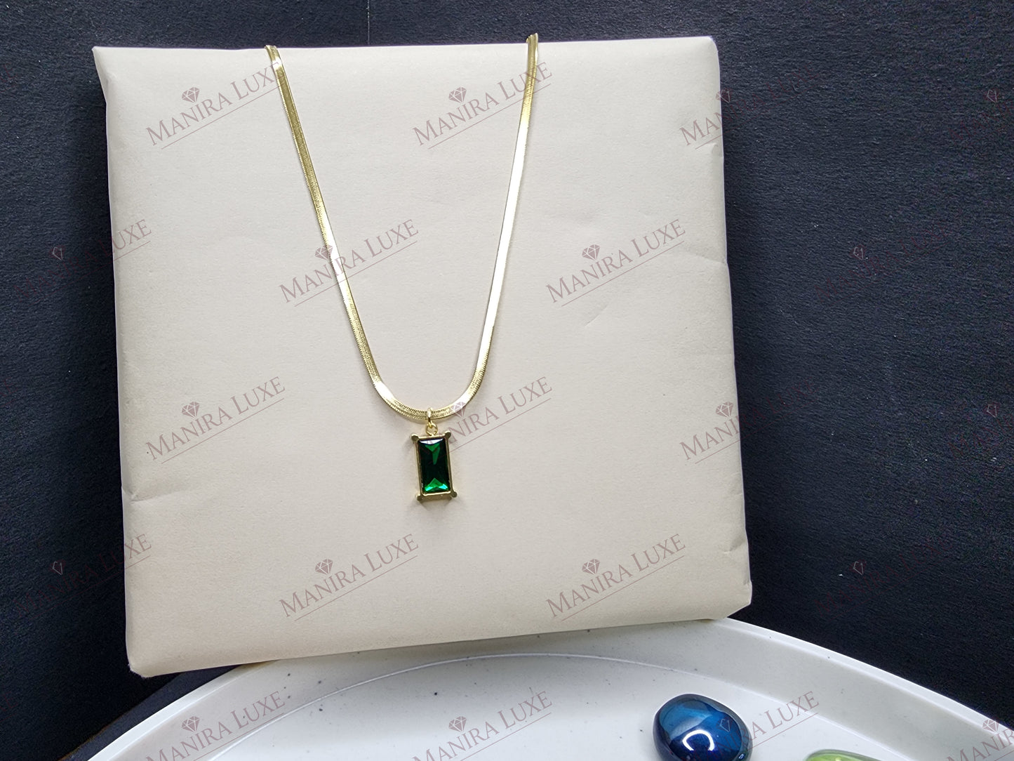 FOREST GLIMMER GOLD NECKLACE