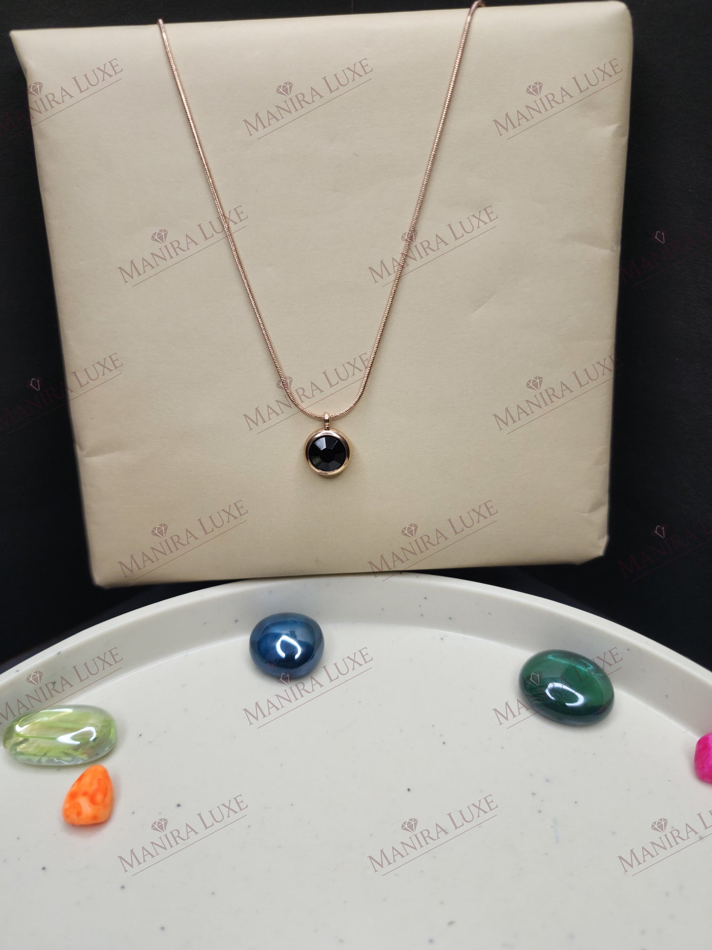 THE VELVET SOLITAIRE ROSE GOLD NECKLACE