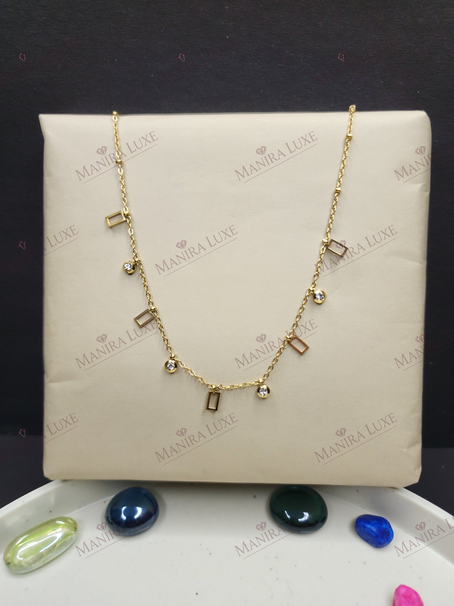 THE LINEAR LUXE GOLD NECKLACE