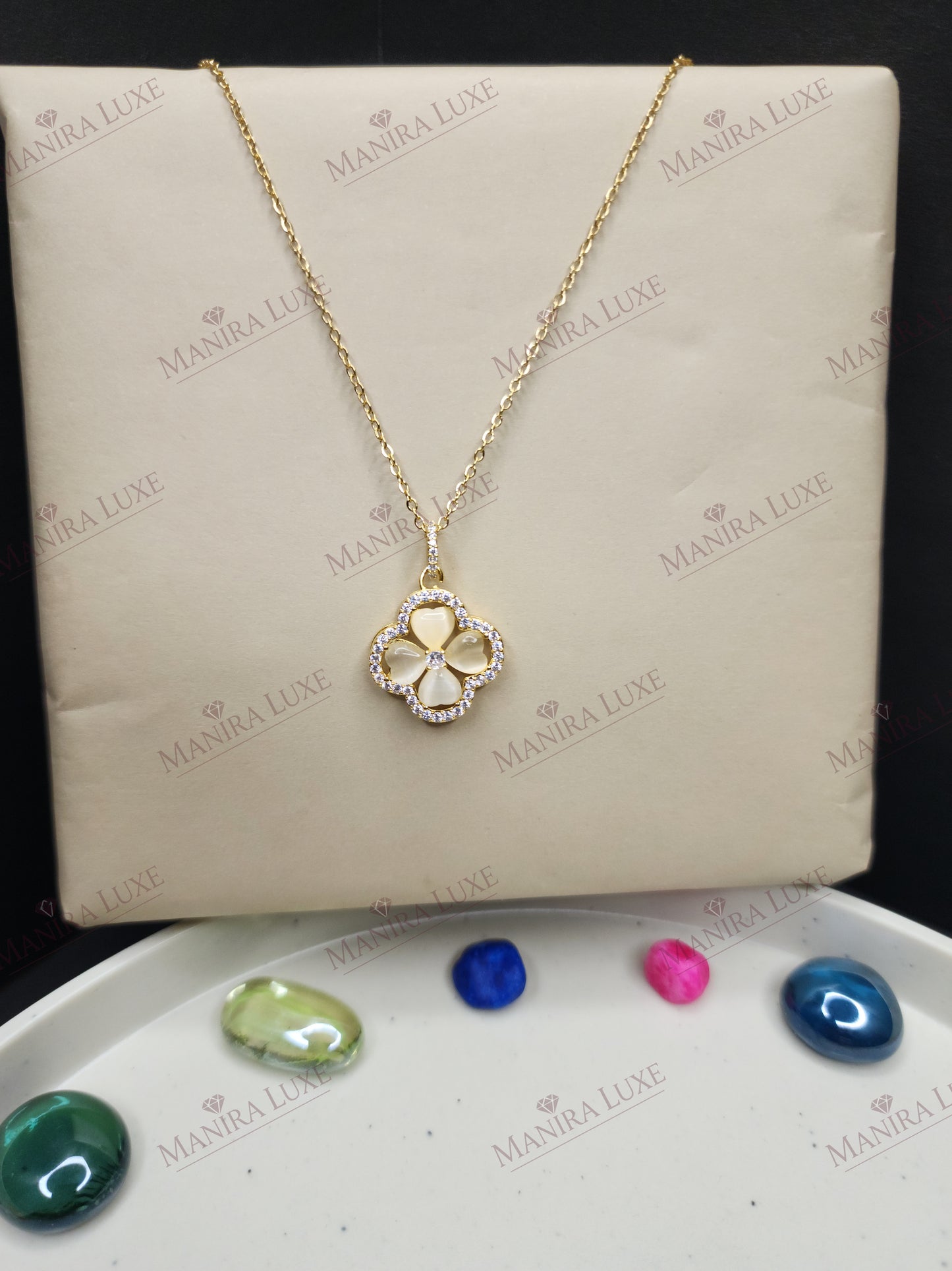 AMULET OF FOUR GRACES GOLD NECKLACE