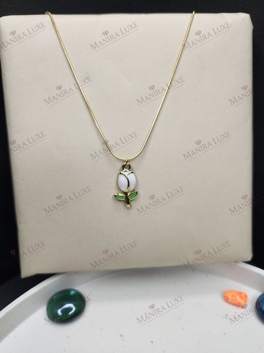SPRING`S FIRST WHISPER GOLD NECKLACE