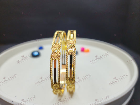 AURORA BLOOM GOLD BANGLES
