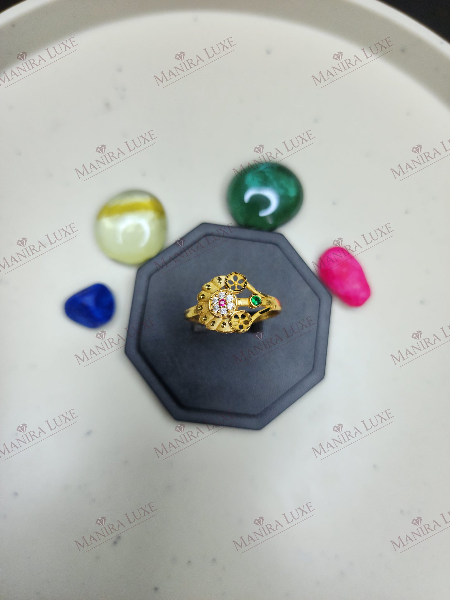 EMERALD PETAL ORBIT GOLD RING