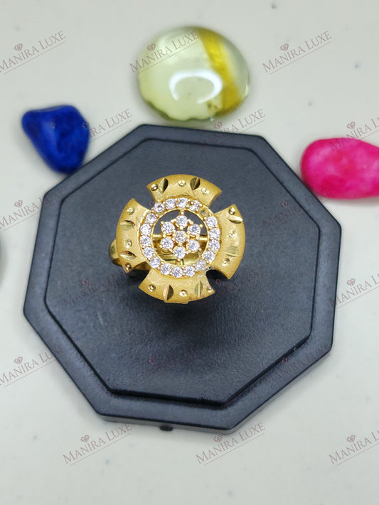 AURELIAN STAR GOLD RING
