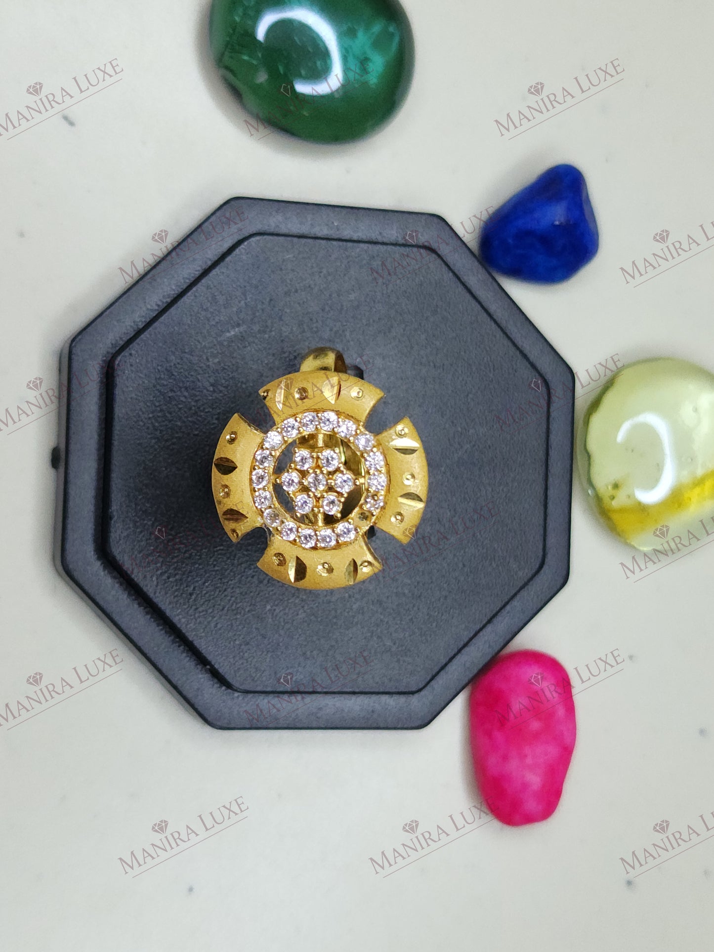 AURELIAN STAR GOLD RING