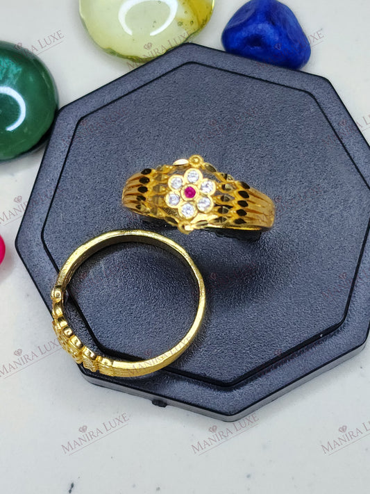 THE CRIMSON FLORET GOLD RING