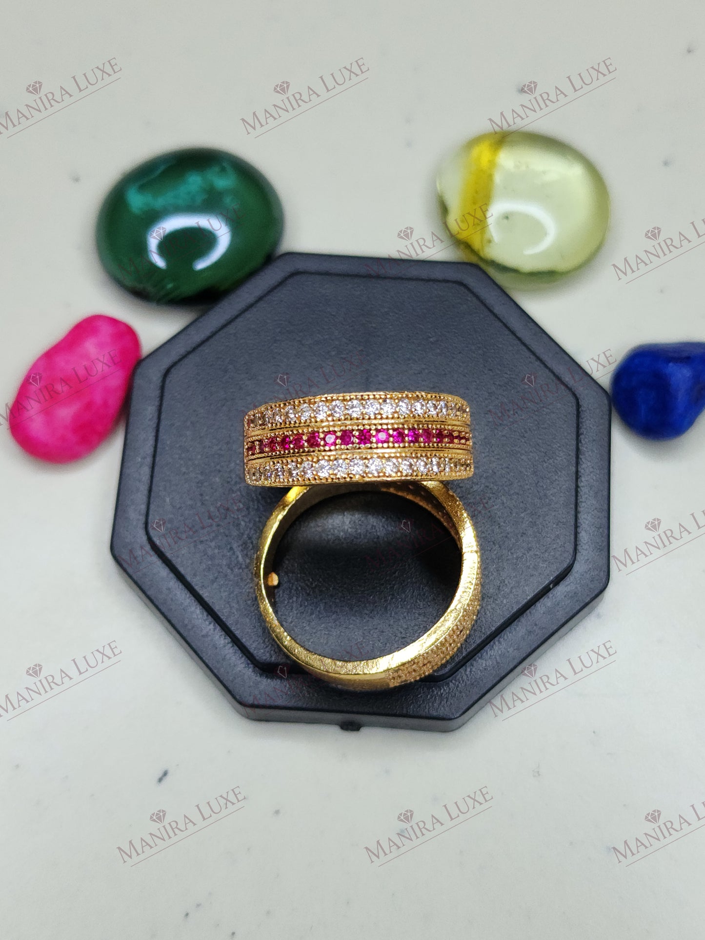 RUBY RIBBON GOLD RING