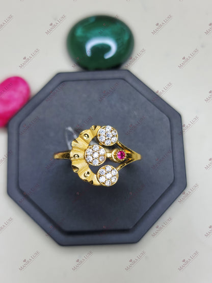 GOLDEN PETAL TRIO GOLD RING