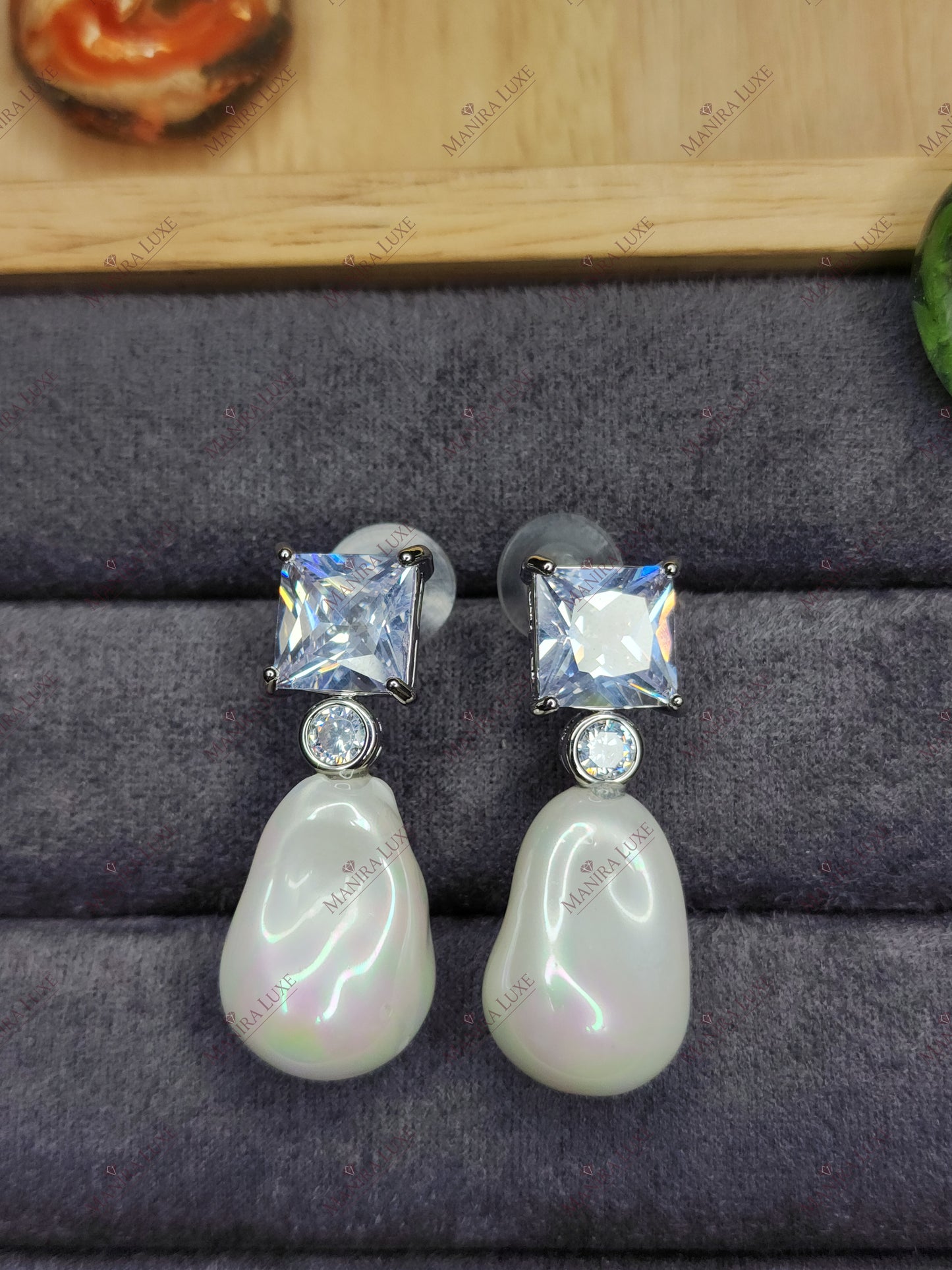 PRISM &PEARL EARRINGS