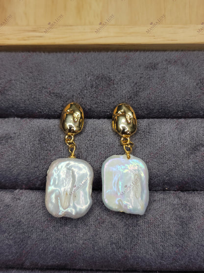 THE GEOMETRIC ORGANIC GOLD EARRINGS