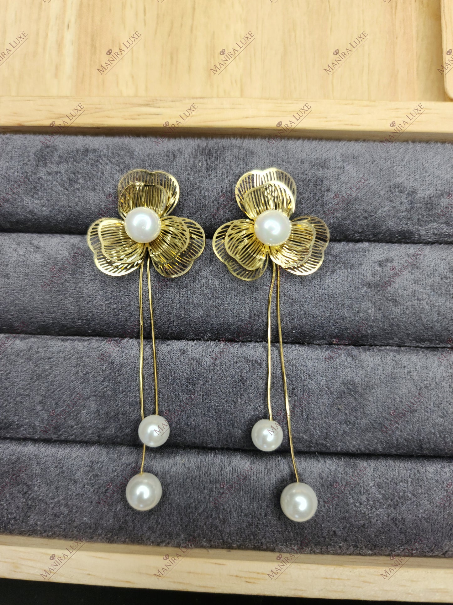 SOLAR FLORA TASSELS GOLD EARRINGS
