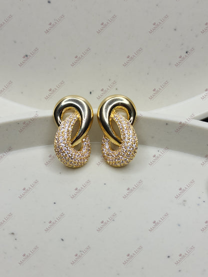UNITY KNOT GOLD EARRING
