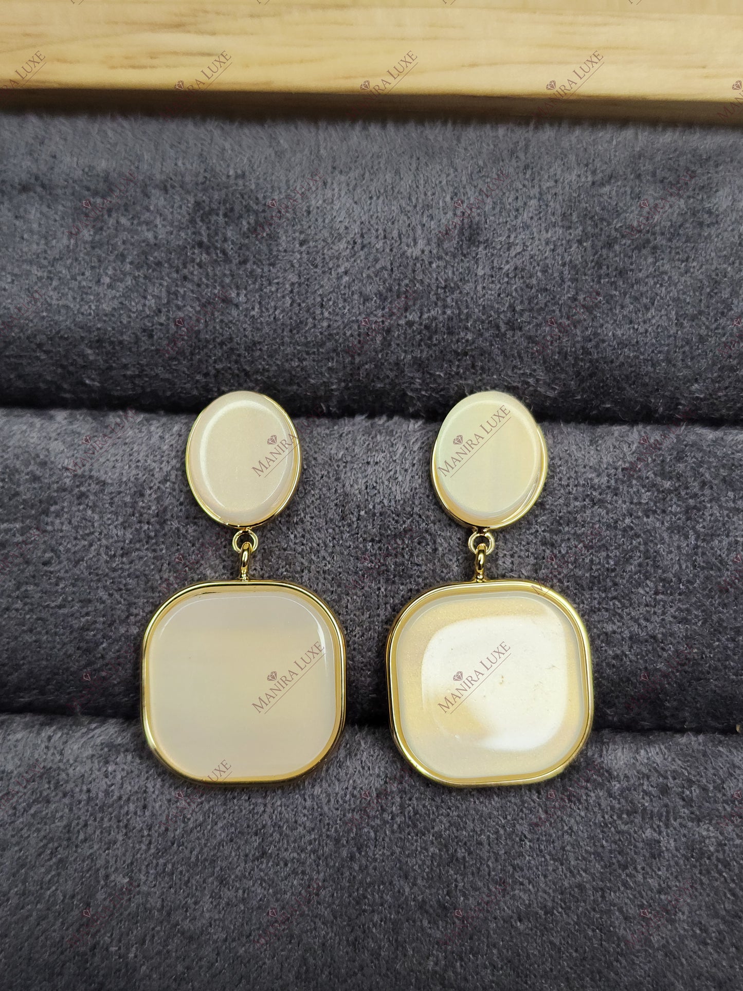 IVORY SHORE GOLD EARRINGS