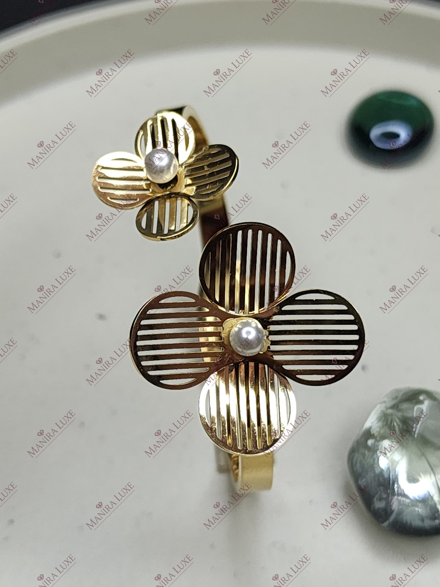 PETAL & PEARL LATTICE GOLD BRACELET