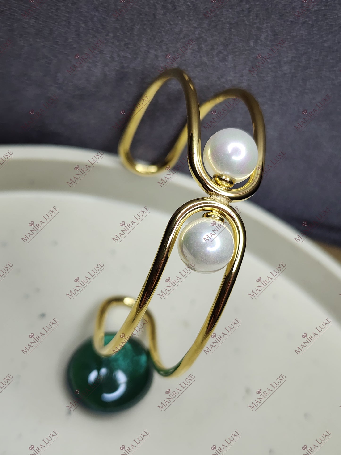 SOLAR ECLIPSE TWINS GOLD BRACELET