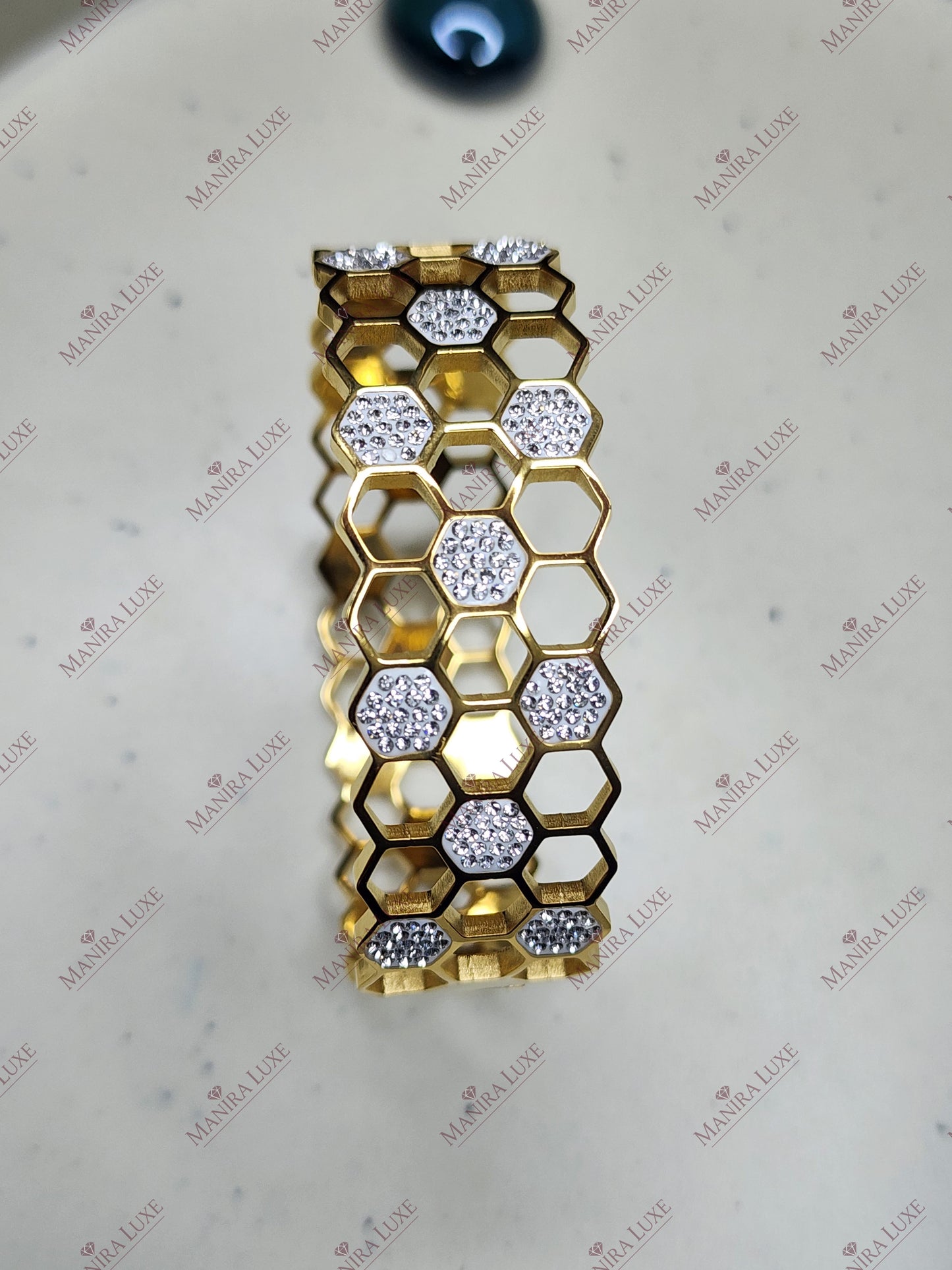 THE AURELIA HIVE GOLD BRACELET