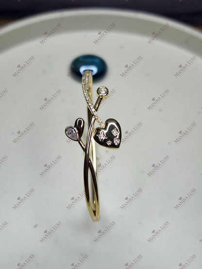 ASTRAEA'S HEART GOLD BRACELET