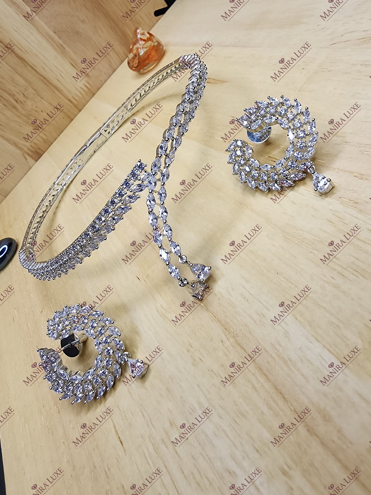 NOVA FROST CHOKER GOLD & SILVER NECKLACE WITH EARRINGS
