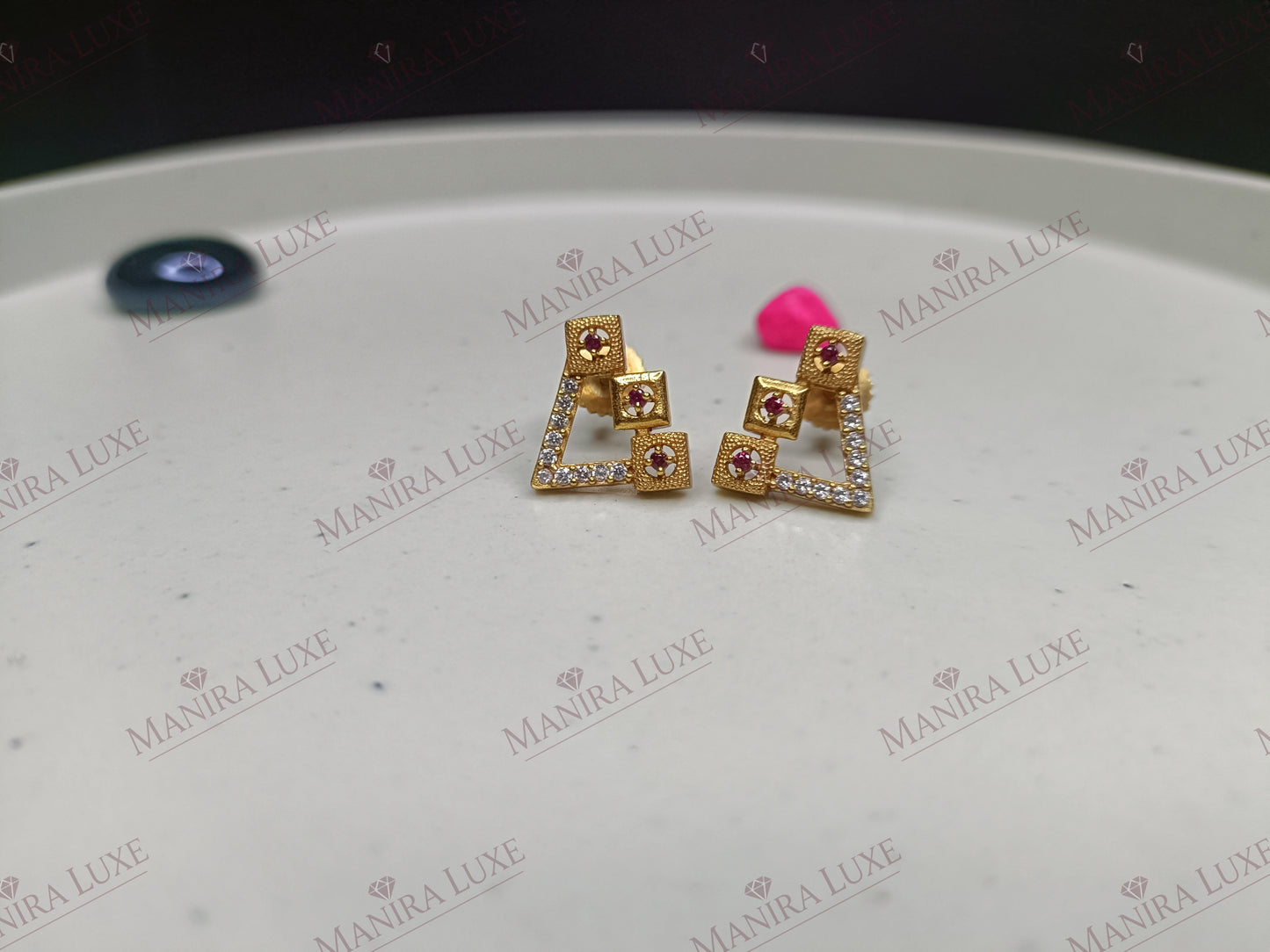 THE PRISM OF LIGHT ROSE GOLD PENDANT & EARRING SET