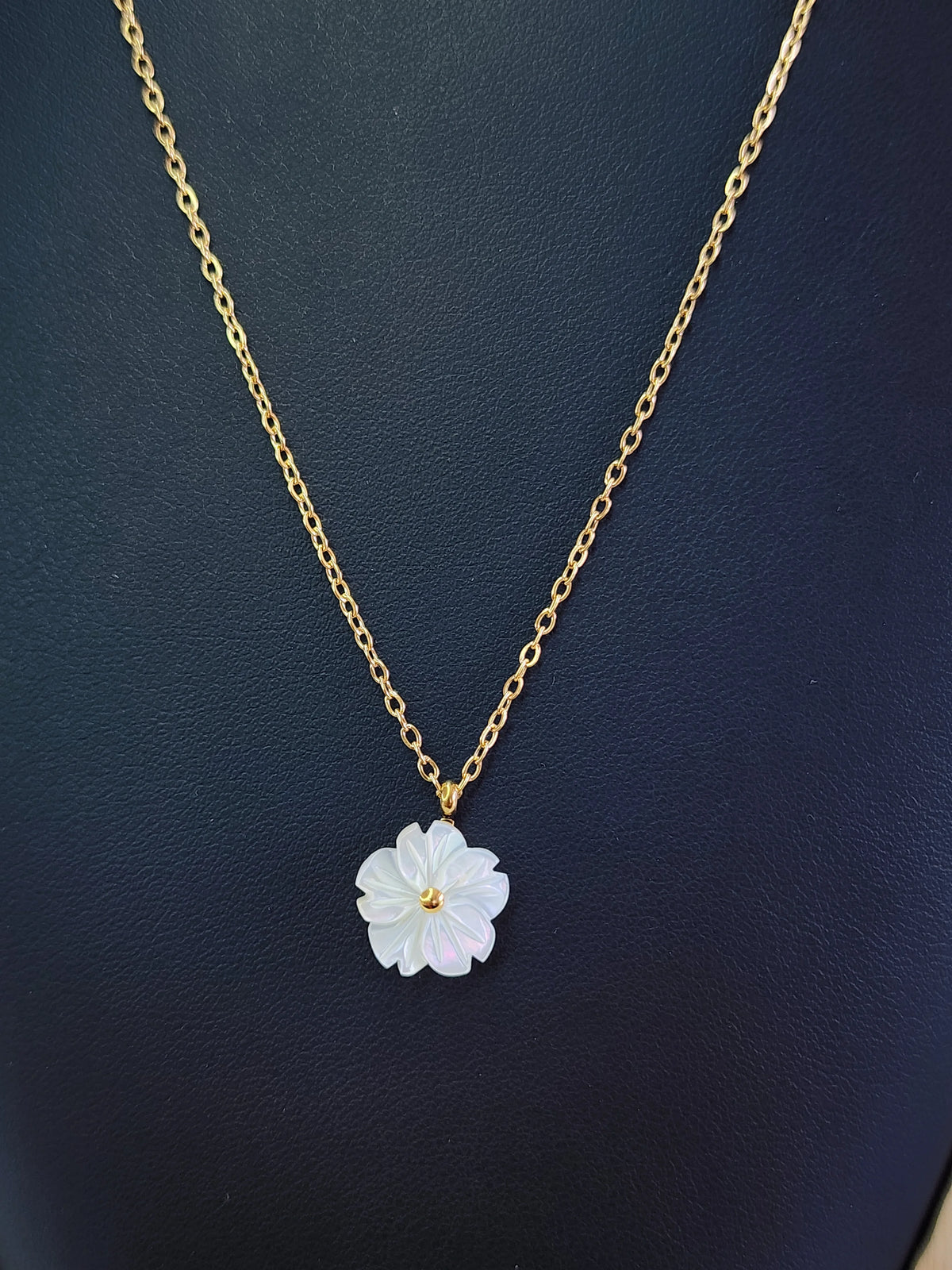 Gold Mother-of-Pearl Flower Necklace
