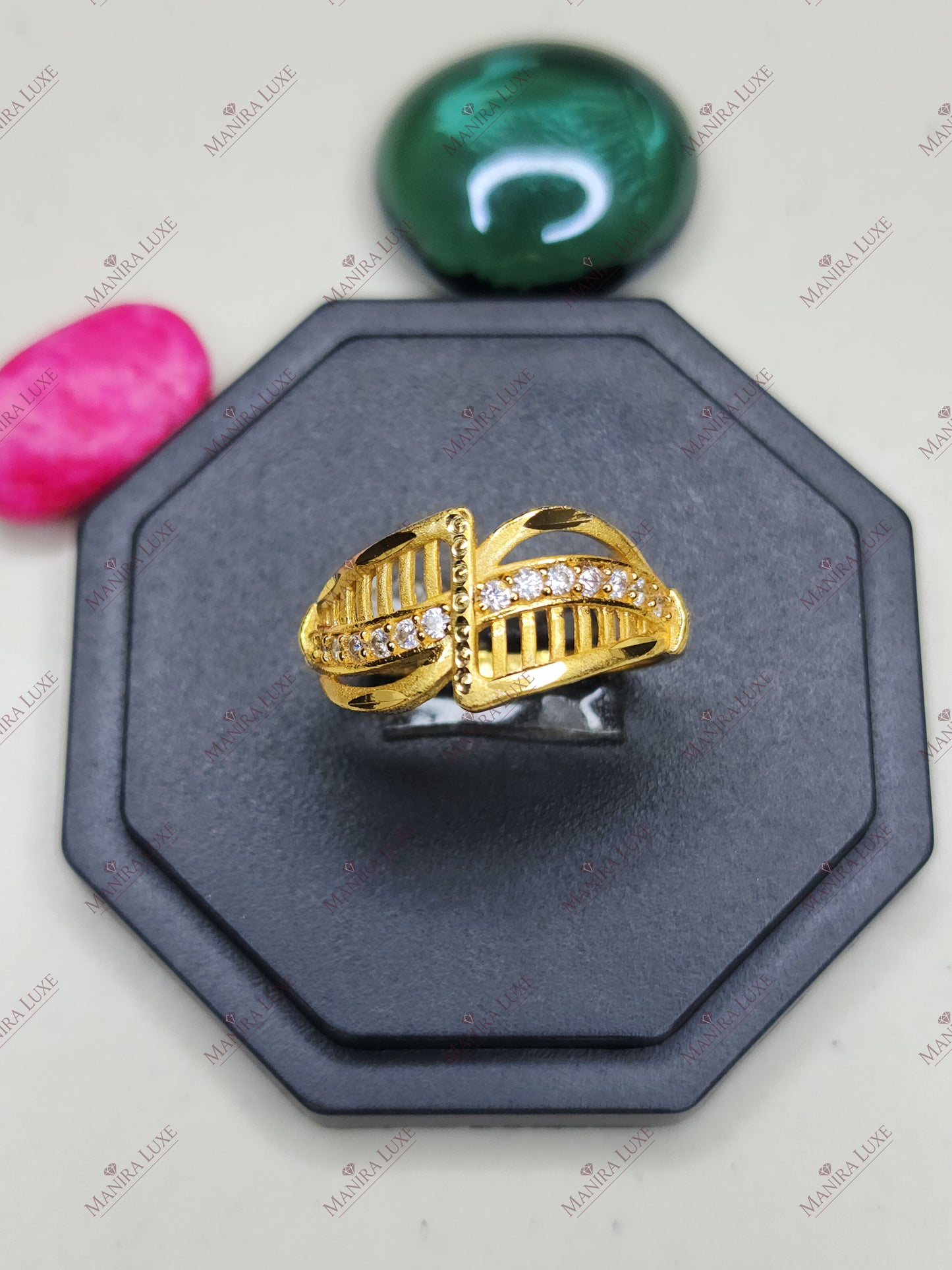GILDED LATTICE  GOLD RING