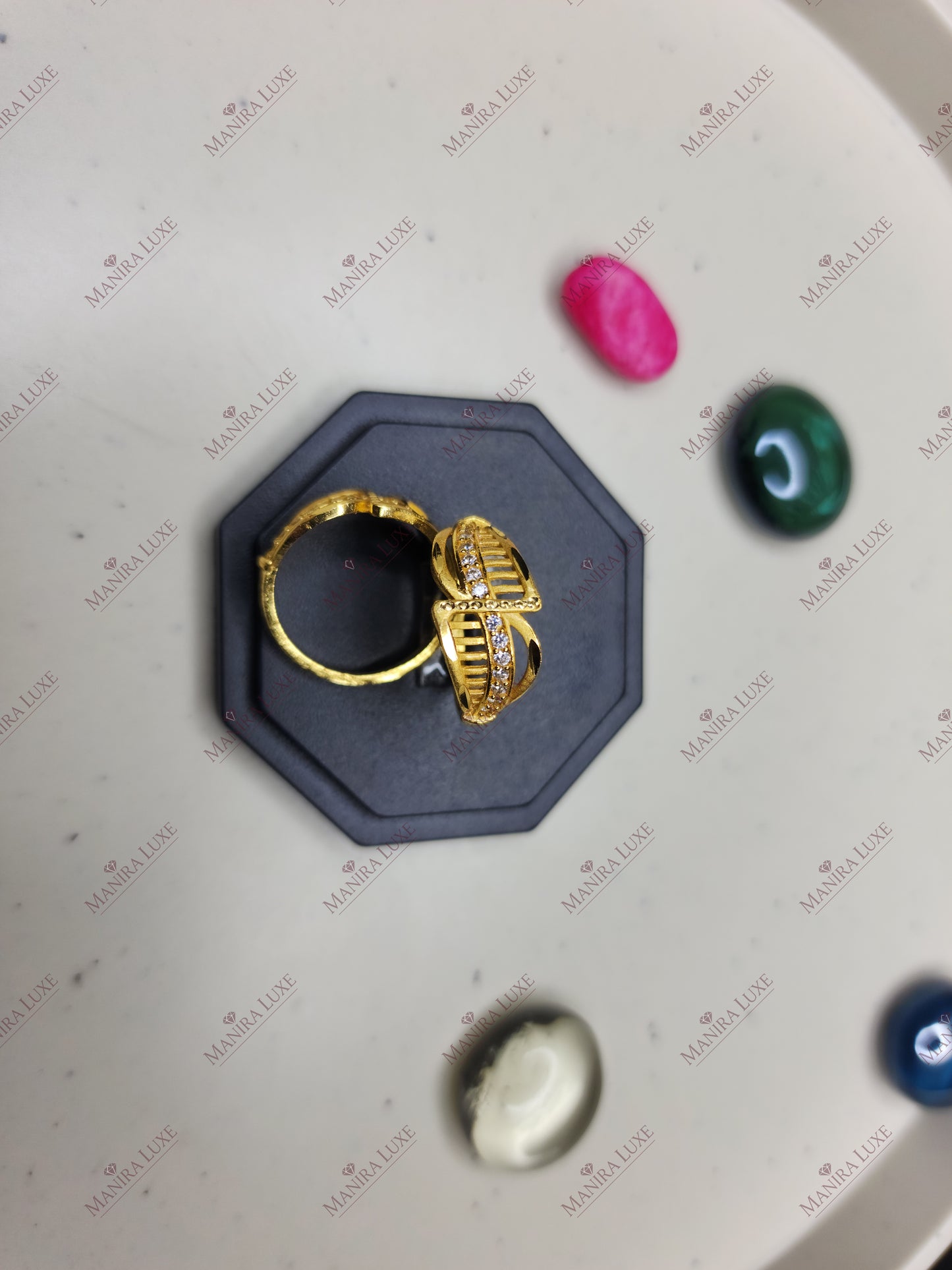GILDED LATTICE  GOLD RING